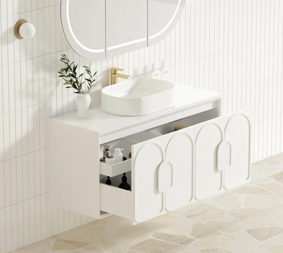 Infinity plus bathrooms that offer the full range of LAGUNA products
